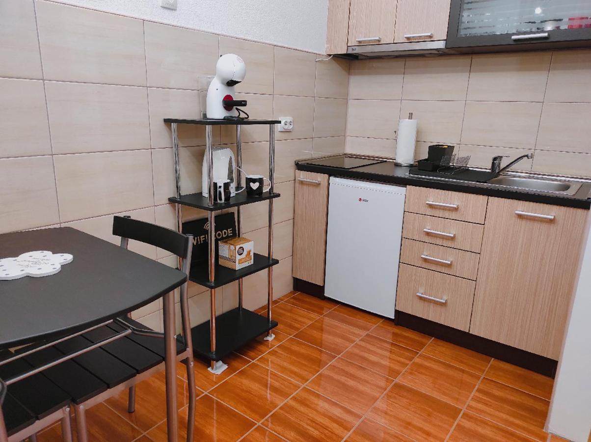 Studio Apartman Lukavica SJJ Exterior foto